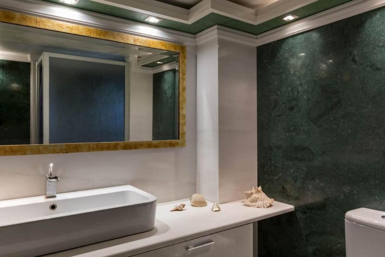 165 Sm Penthouse Maisonette Apartment أثينا المظهر الخارجي الصورة