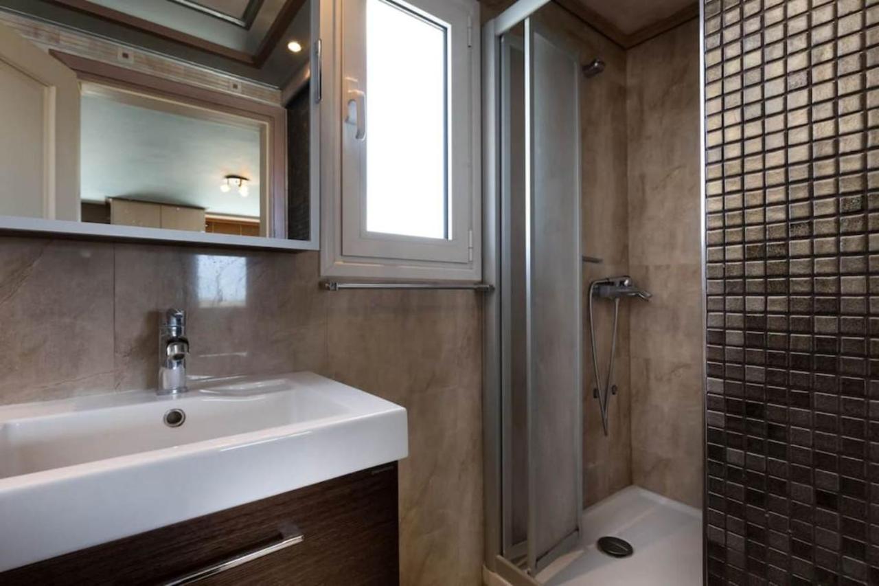 165 Sm Penthouse Maisonette Apartment أثينا المظهر الخارجي الصورة